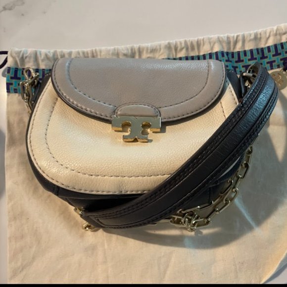 Tory Burch Sammy Crossbody with dust bag - Picture 1 of 8